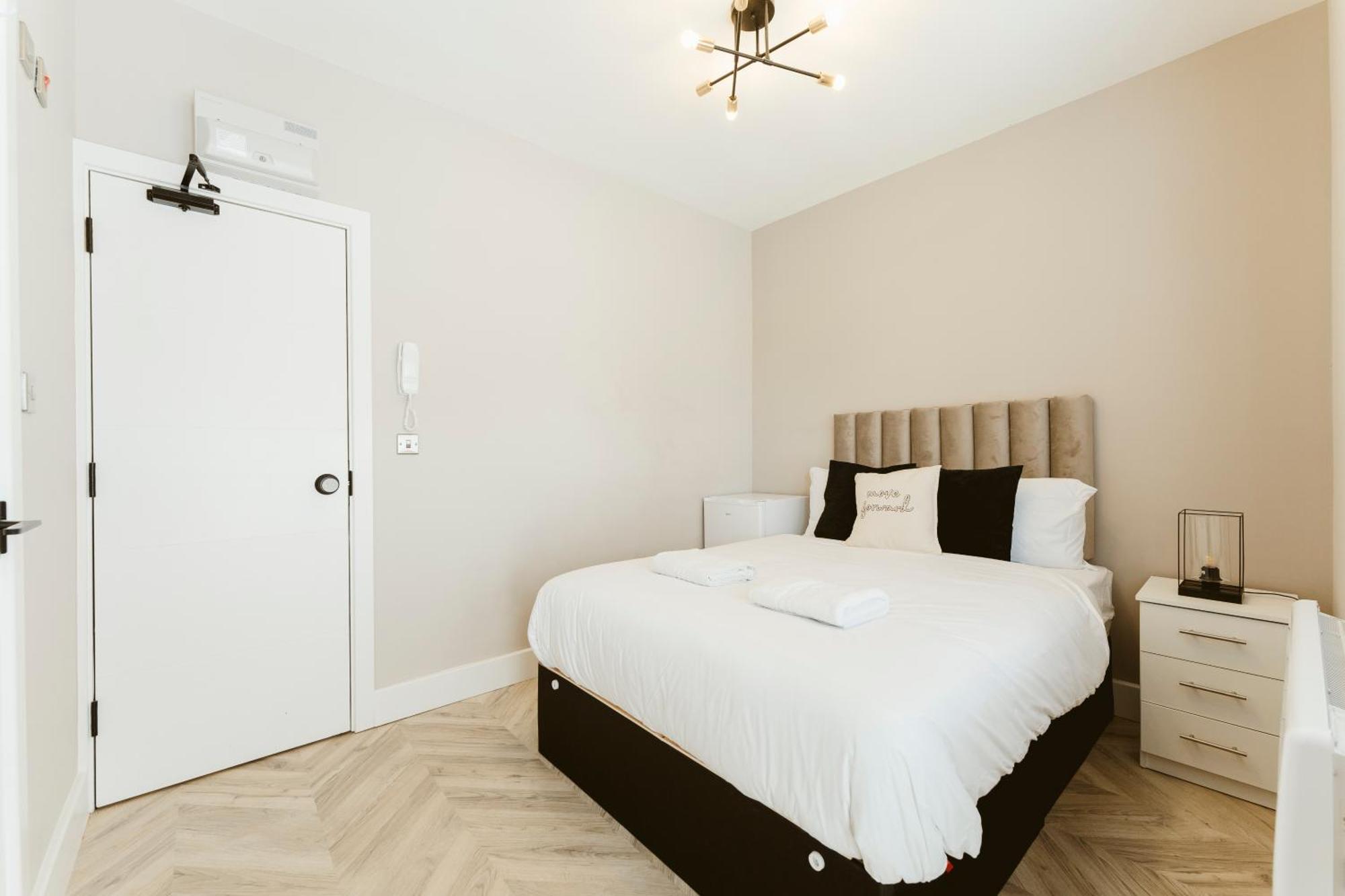 West Drayton Self Contained Studios Luaran gambar