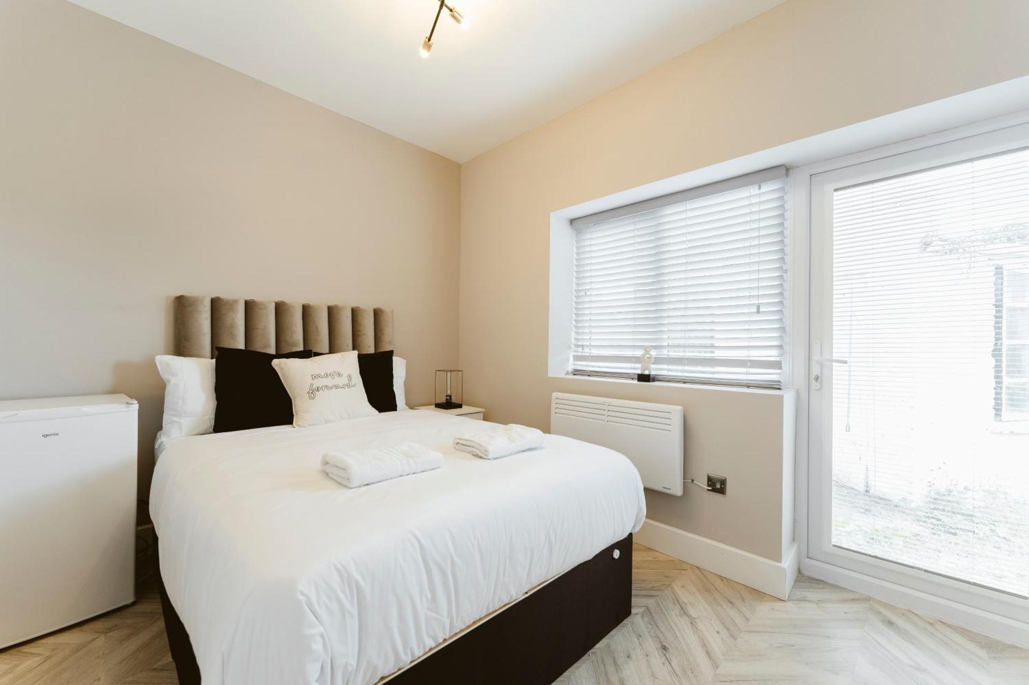 West Drayton Self Contained Studios Luaran gambar